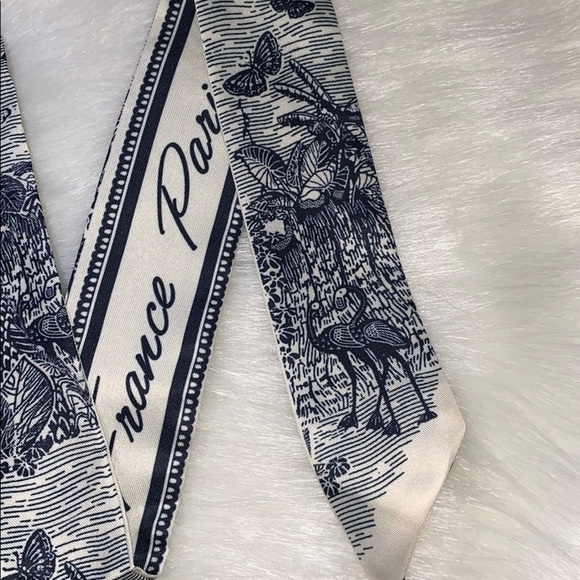 BLUE & Cream Flamingo 🦩 Scarf Twilly Bandeau Tie​​ - Picture 2 of 4